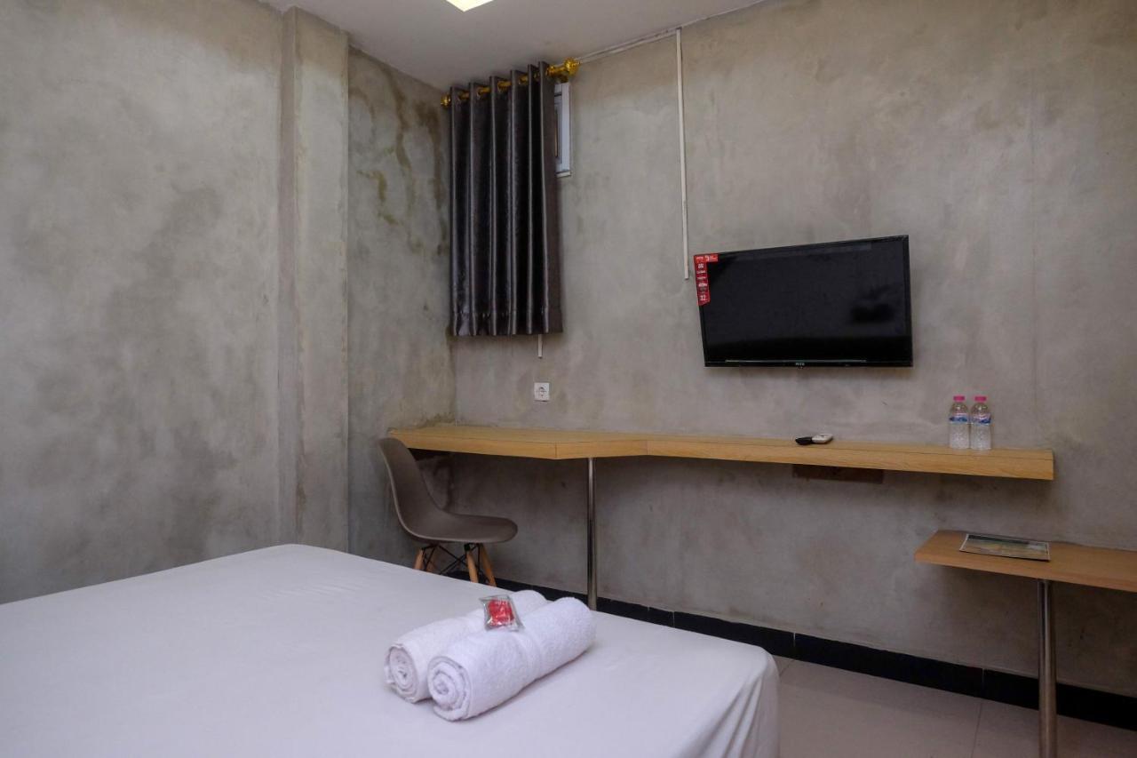 Urbanview Hotel Syariah Artamara Tegal By Reddoorz 外观 照片