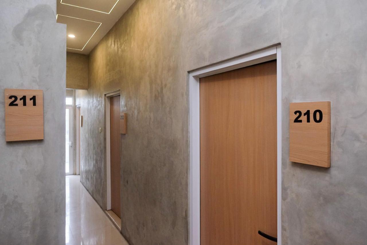 Urbanview Hotel Syariah Artamara Tegal By Reddoorz 外观 照片