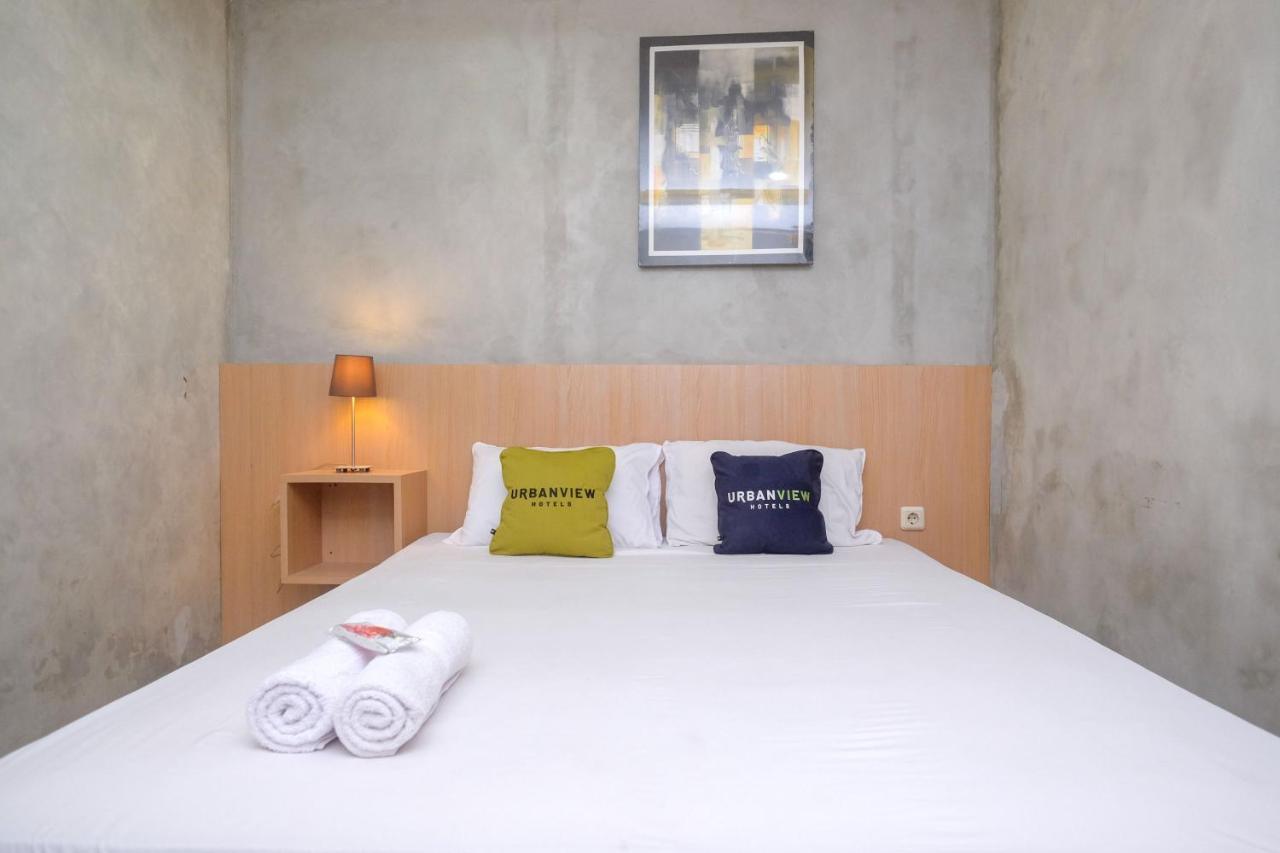 Urbanview Hotel Syariah Artamara Tegal By Reddoorz 外观 照片