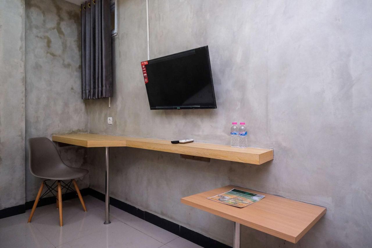 Urbanview Hotel Syariah Artamara Tegal By Reddoorz 外观 照片