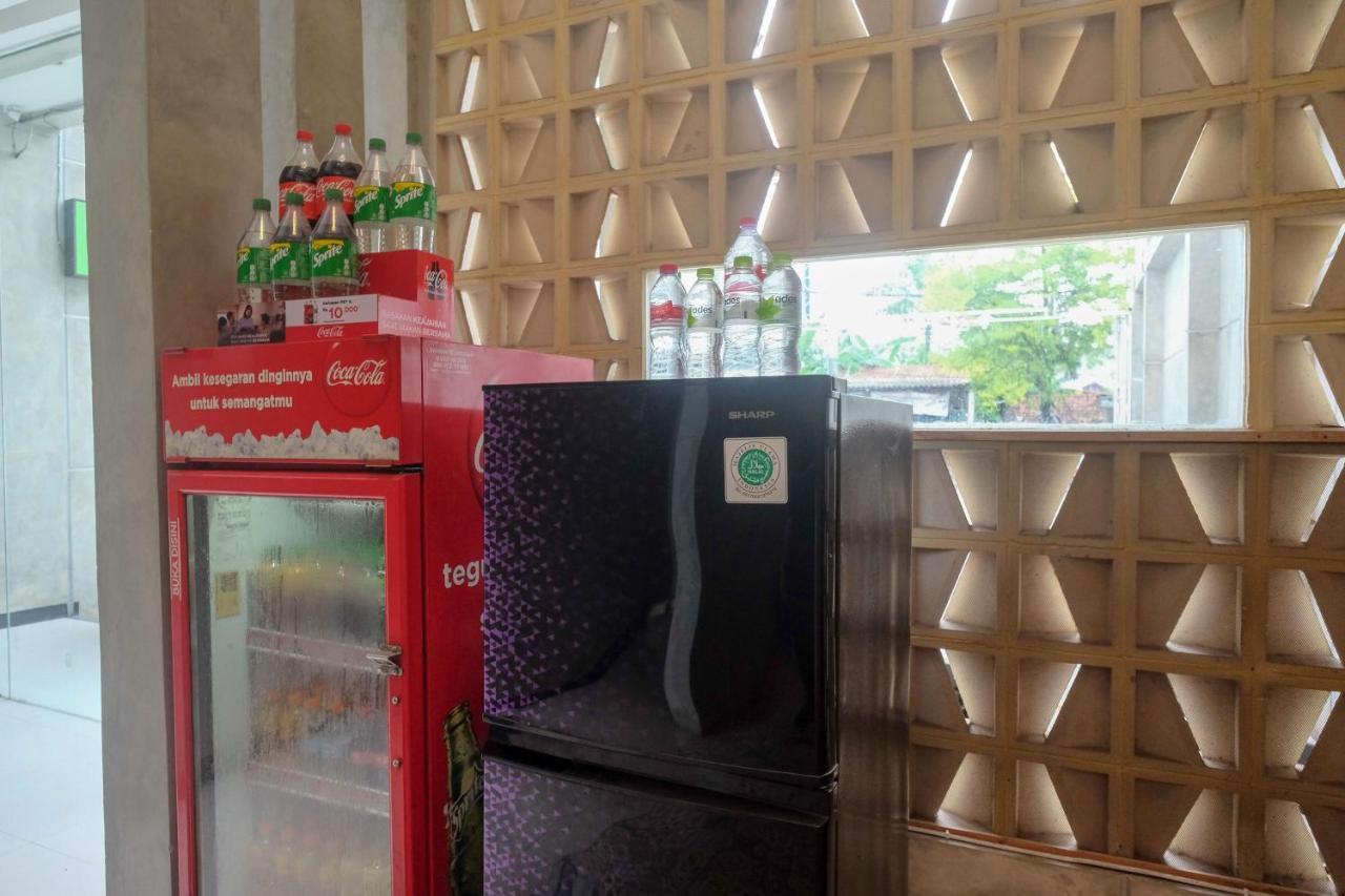 Urbanview Hotel Syariah Artamara Tegal By Reddoorz 外观 照片